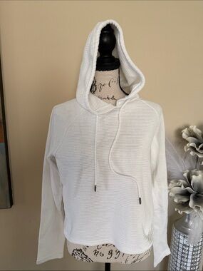 Daisy Fuentes White Hooded Crewneck Sweater